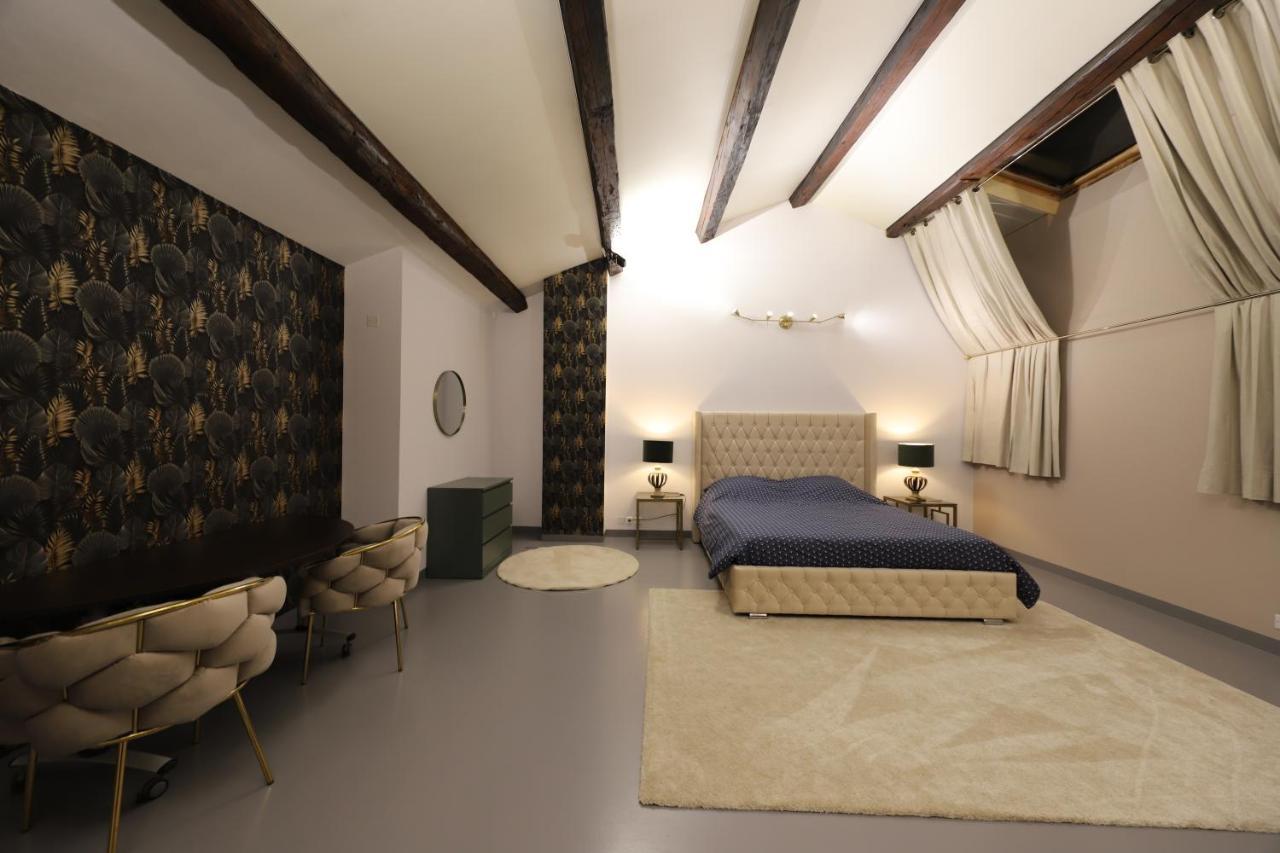 Aparthotel Loft 250M2 Avec Ecran Led Geant De 10M2 Marseille Exteriér fotografie